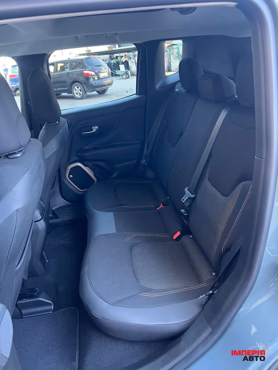 Jeep Renegade - фото 26