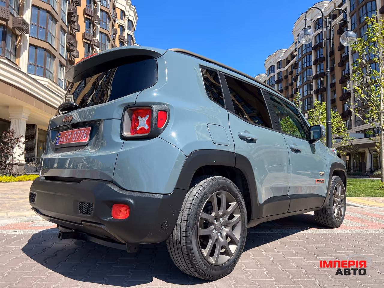 Jeep Renegade - фото 12
