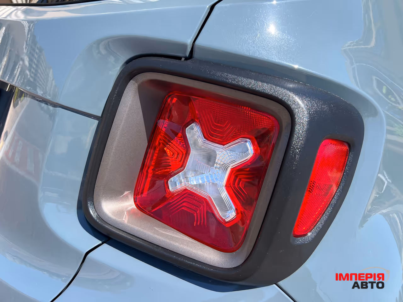 Jeep Renegade - фото 13