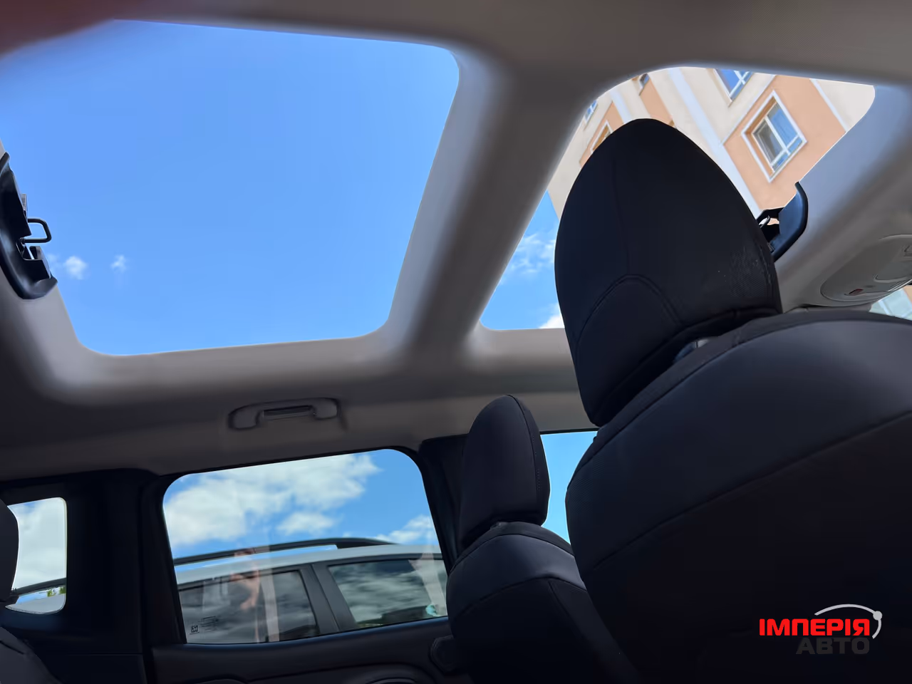 Jeep Renegade - фото 28