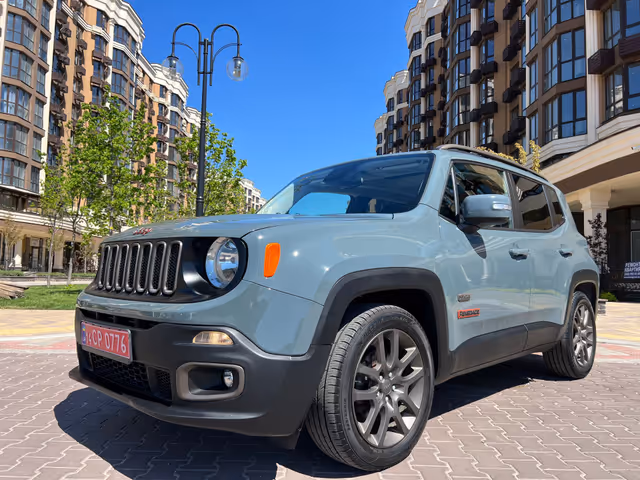 Jeep Renegade - фото 1
