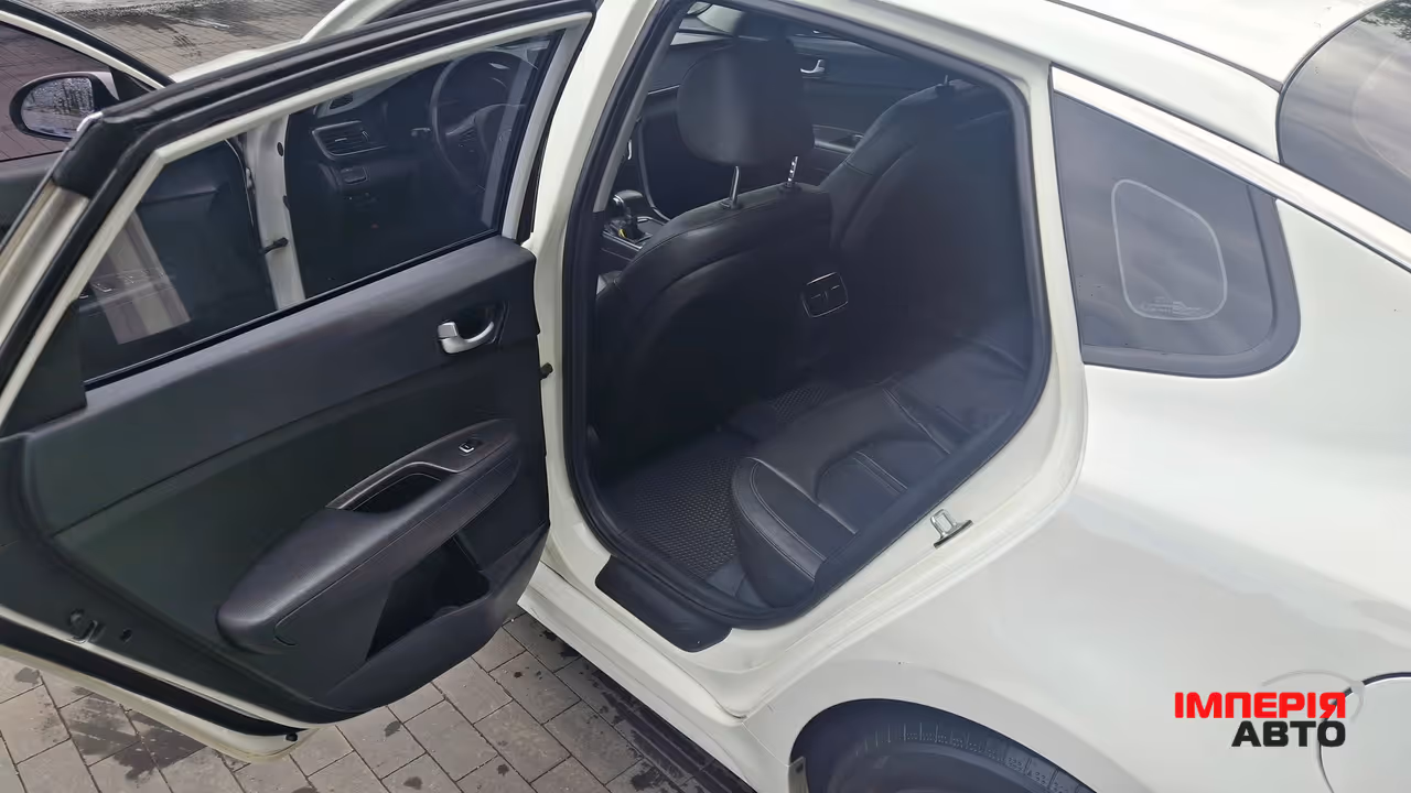 Kia K5 - фото 9