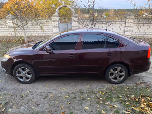 Skoda Octavia - фото 4