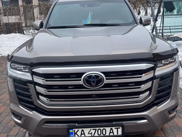 Toyota Land Cruiser - фото 3