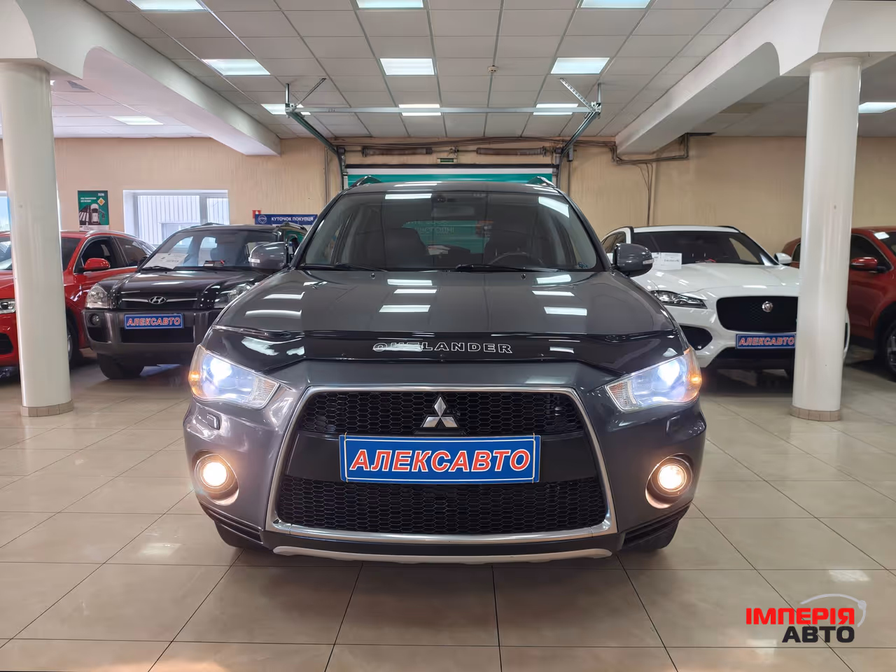Mitsubishi Outlander - фото 5