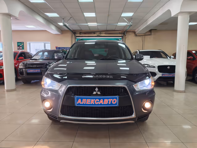 Mitsubishi Outlander - фото 5