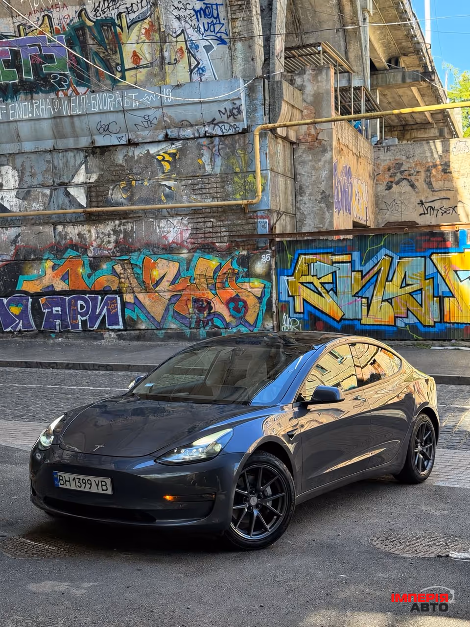Tesla Model 3 - фото 2