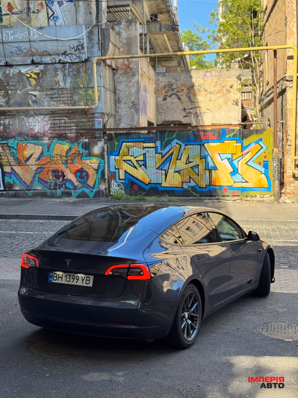 Tesla Model 3 - фото 10