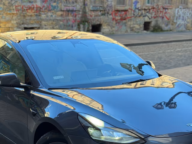 Tesla Model 3 - фото 5