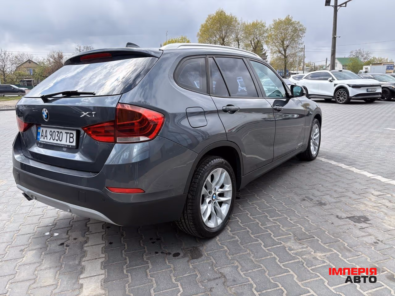 BMW X1 - фото 2