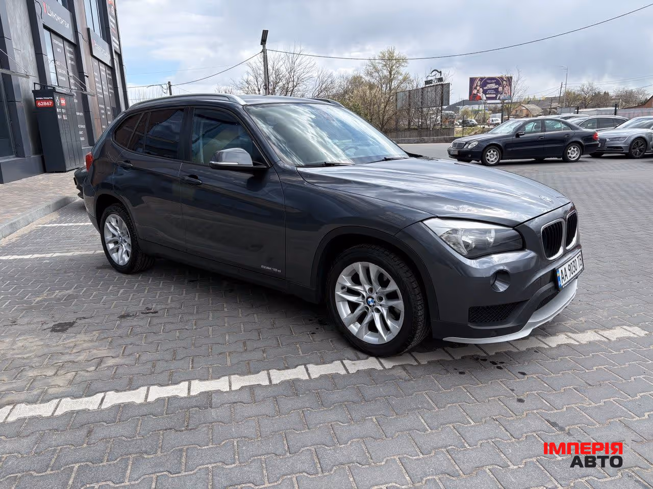 BMW X1 - фото 1