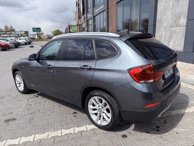 BMW X1 - фото 4