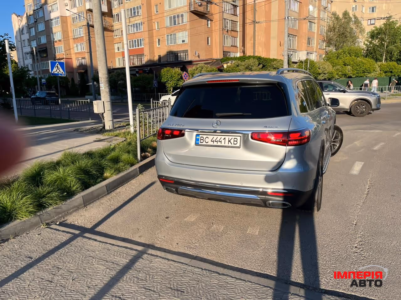 Mercedes-Benz GLS - фото 2