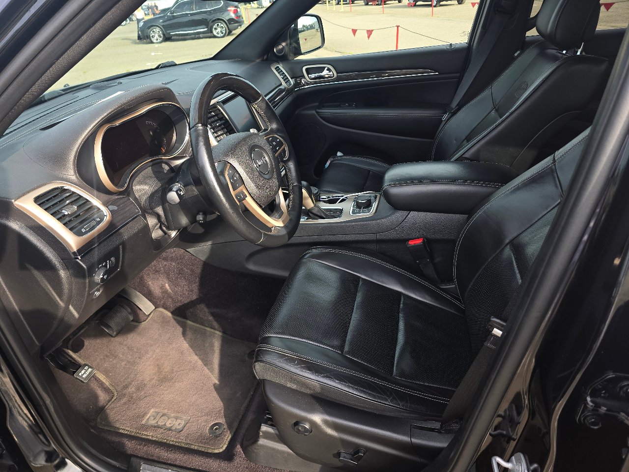 Jeep Grand Cherokee - фото 6