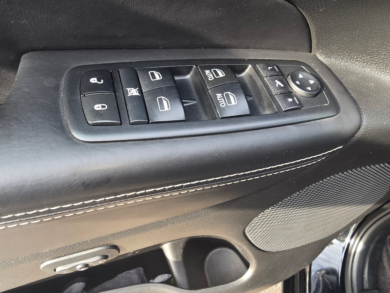 Jeep Grand Cherokee - фото 22