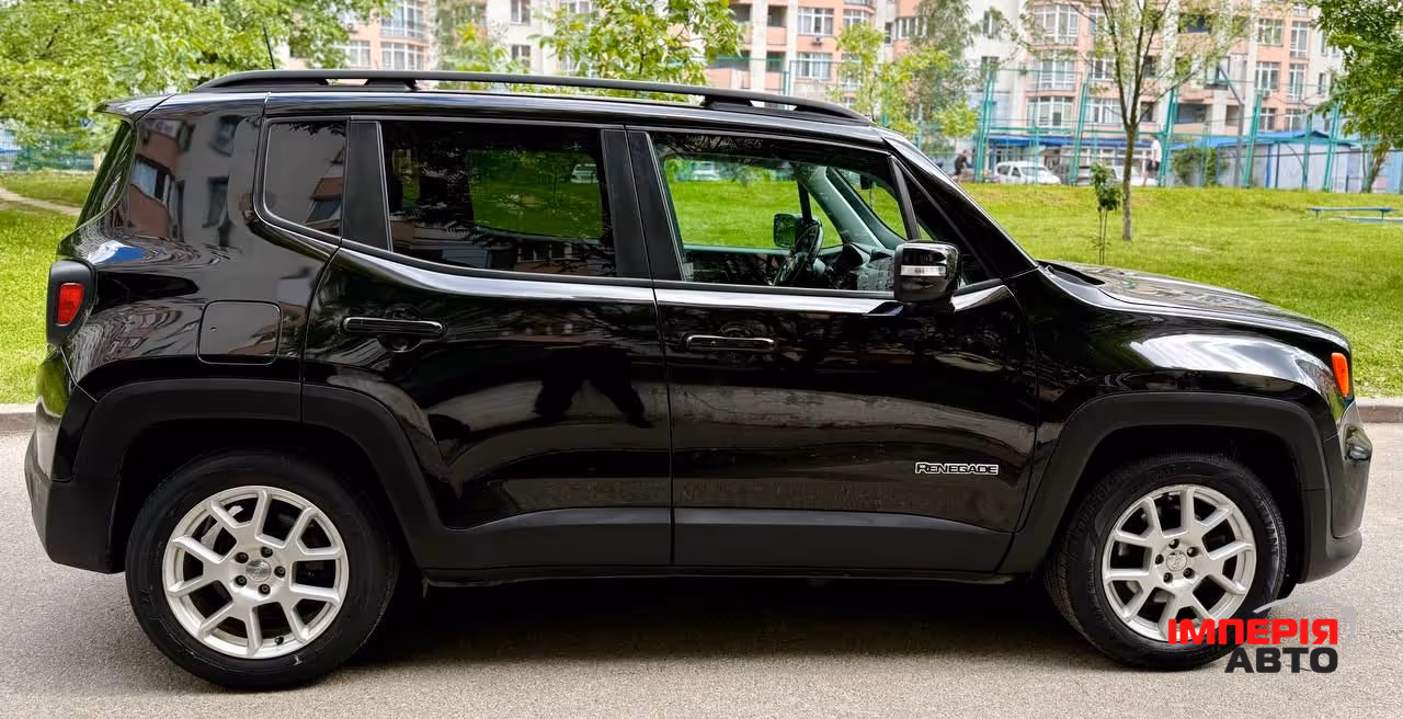 Jeep Renegade - фото 8