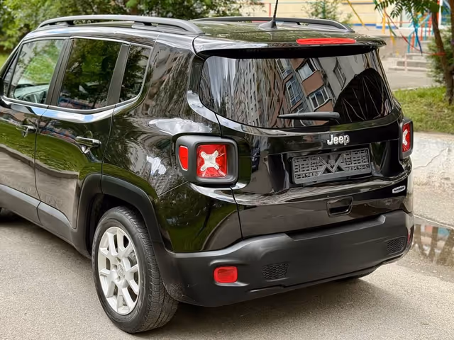 Jeep Renegade - фото 5