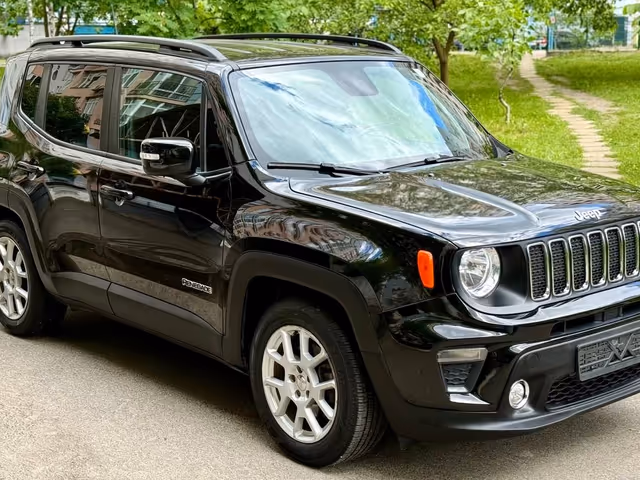 Jeep Renegade - фото 1