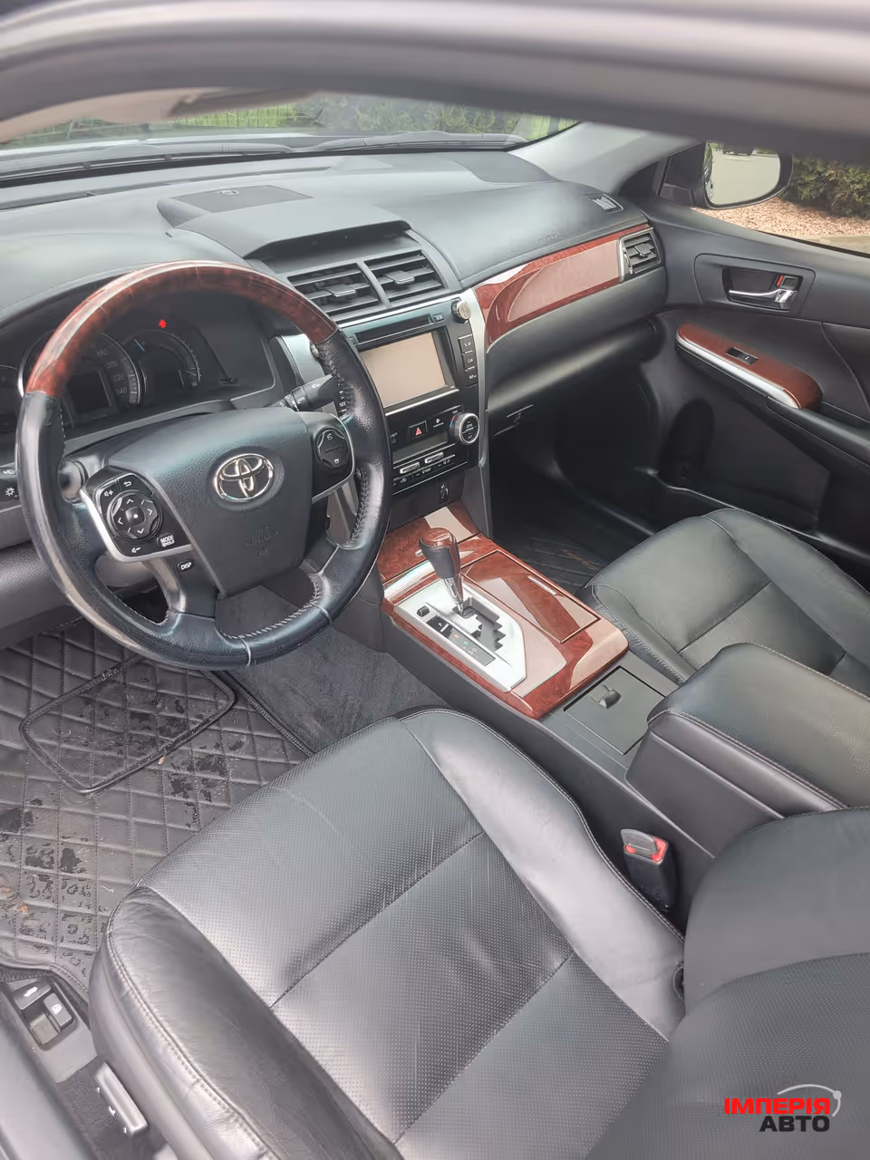 Toyota Camry - фото 5