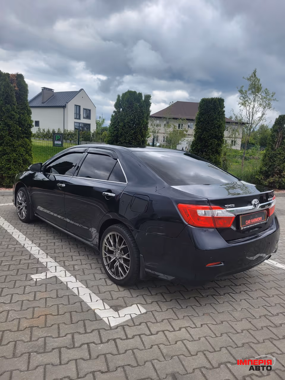 Toyota Camry - фото 4