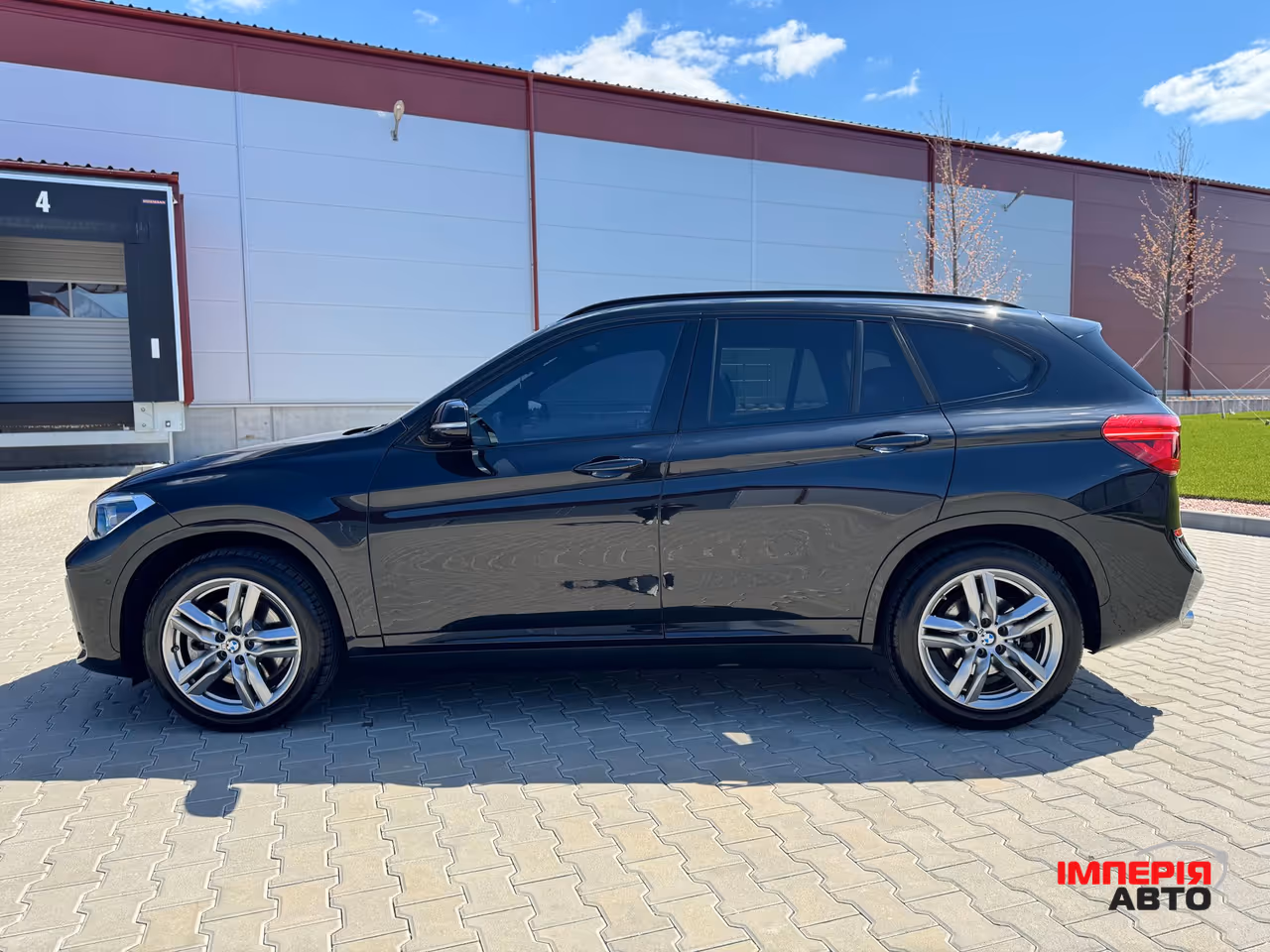 BMW X1 - фото 9