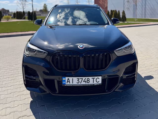BMW X1 - фото 5