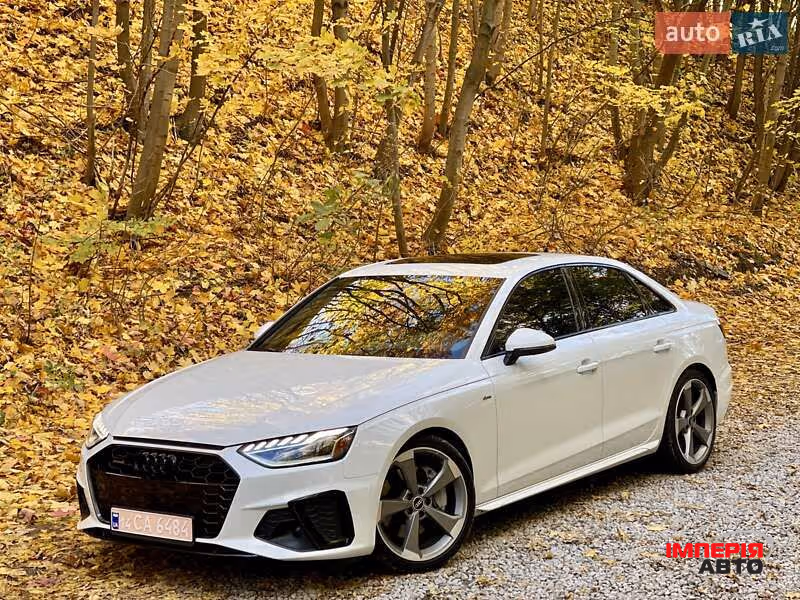 Audi A4 - фото 2