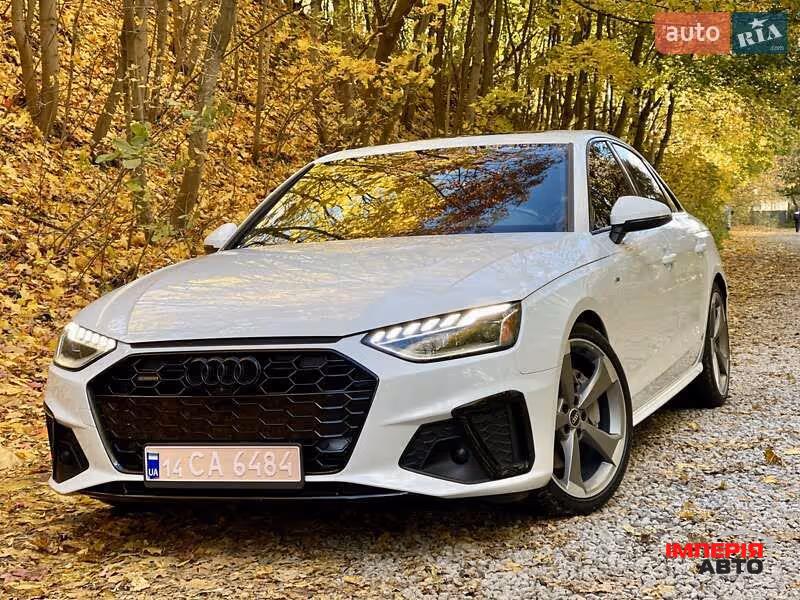 Audi A4 - фото 11