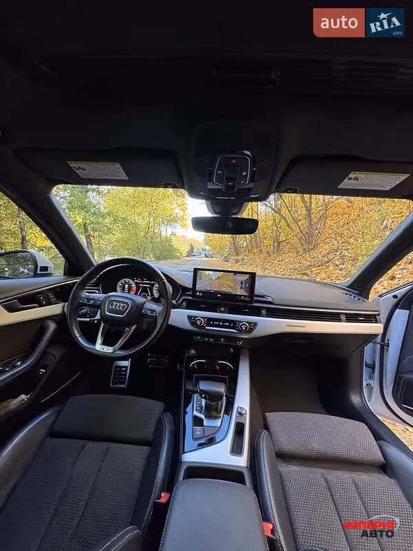 Audi A4 - фото 22