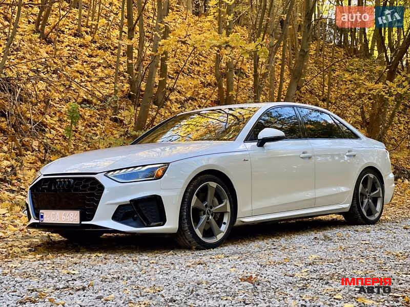 Audi A4 - фото 5