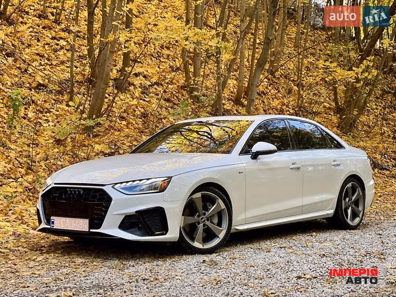Audi A4 - фото 1