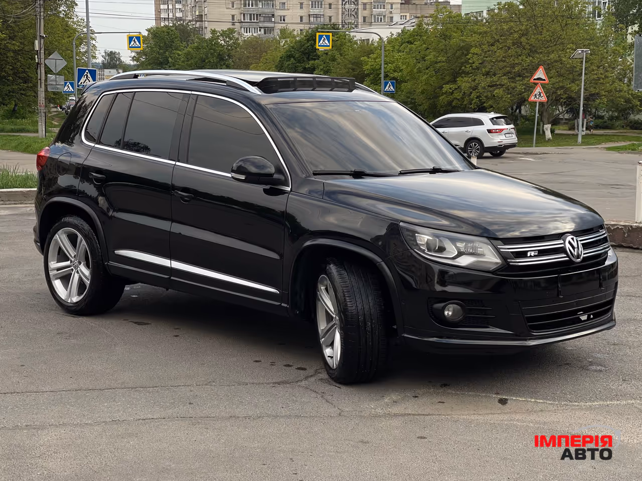 Volkswagen Tiguan - фото 3