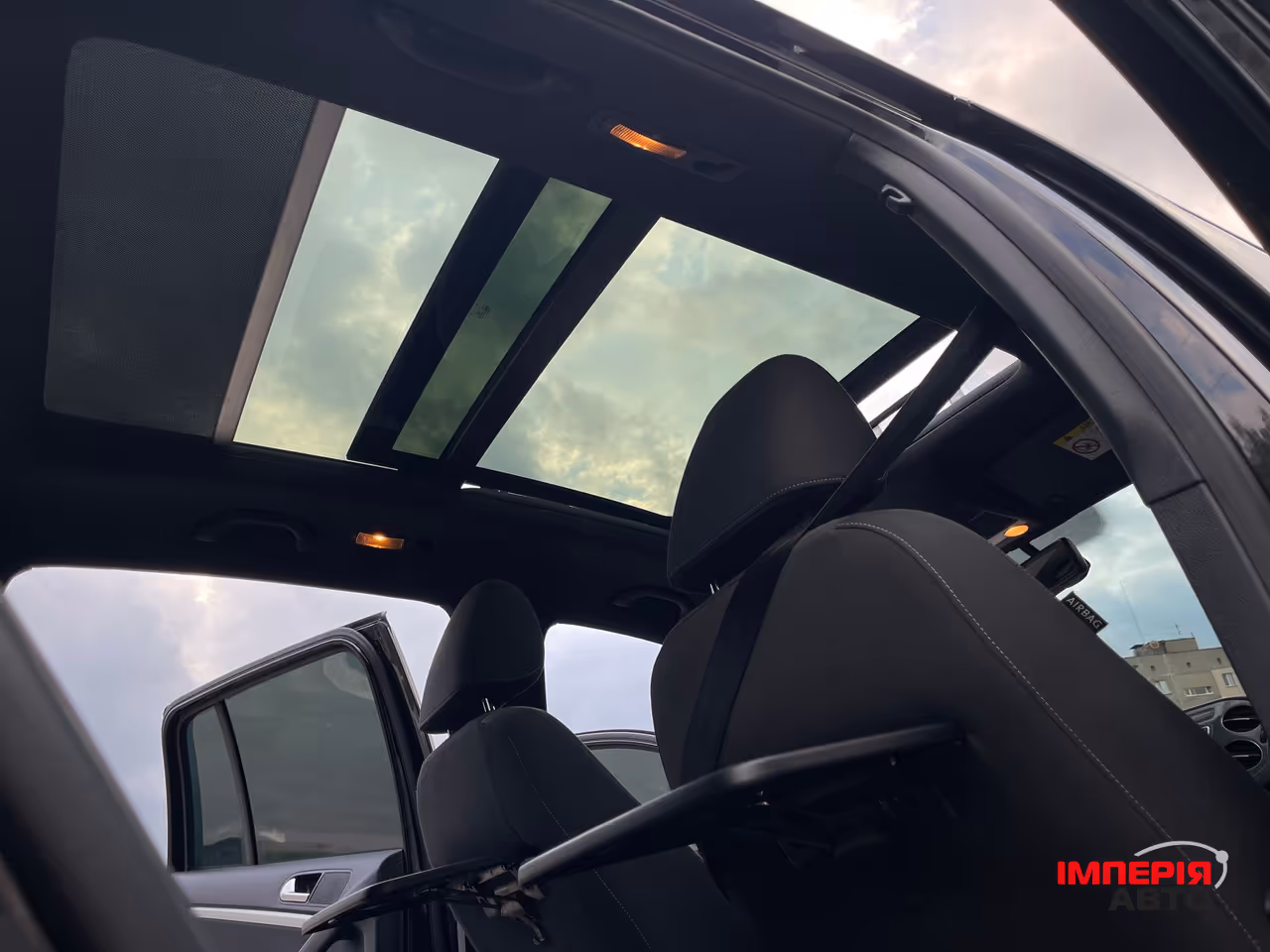 Volkswagen Tiguan - фото 10