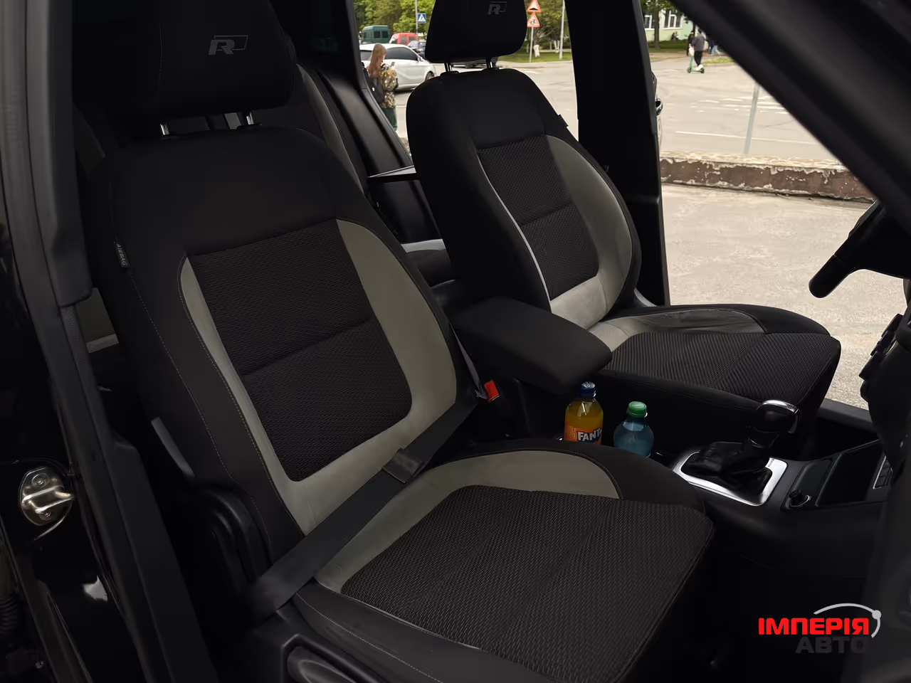Volkswagen Tiguan - фото 13