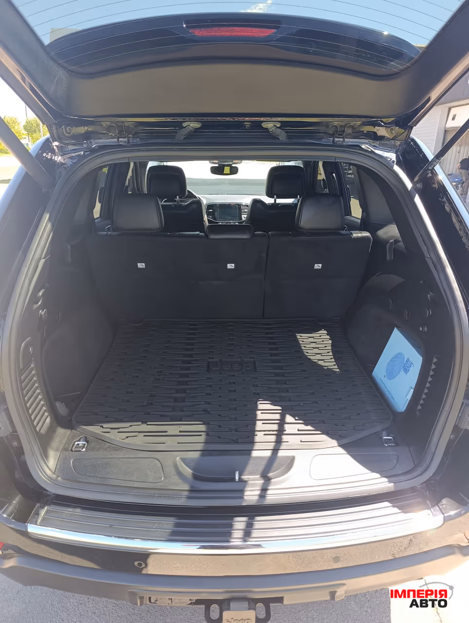 Jeep Grand Cherokee - фото 14