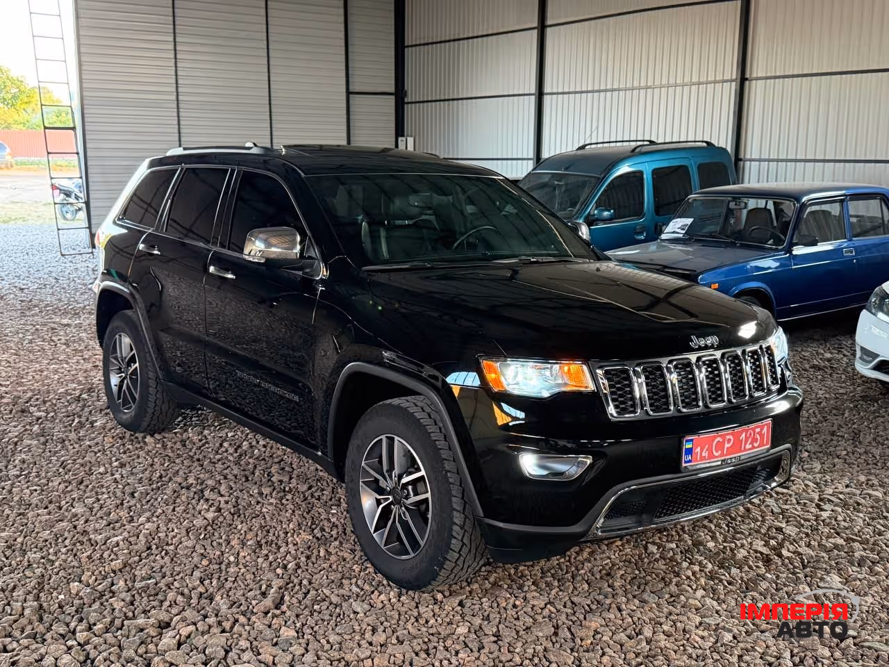 Jeep Grand Cherokee - фото 23