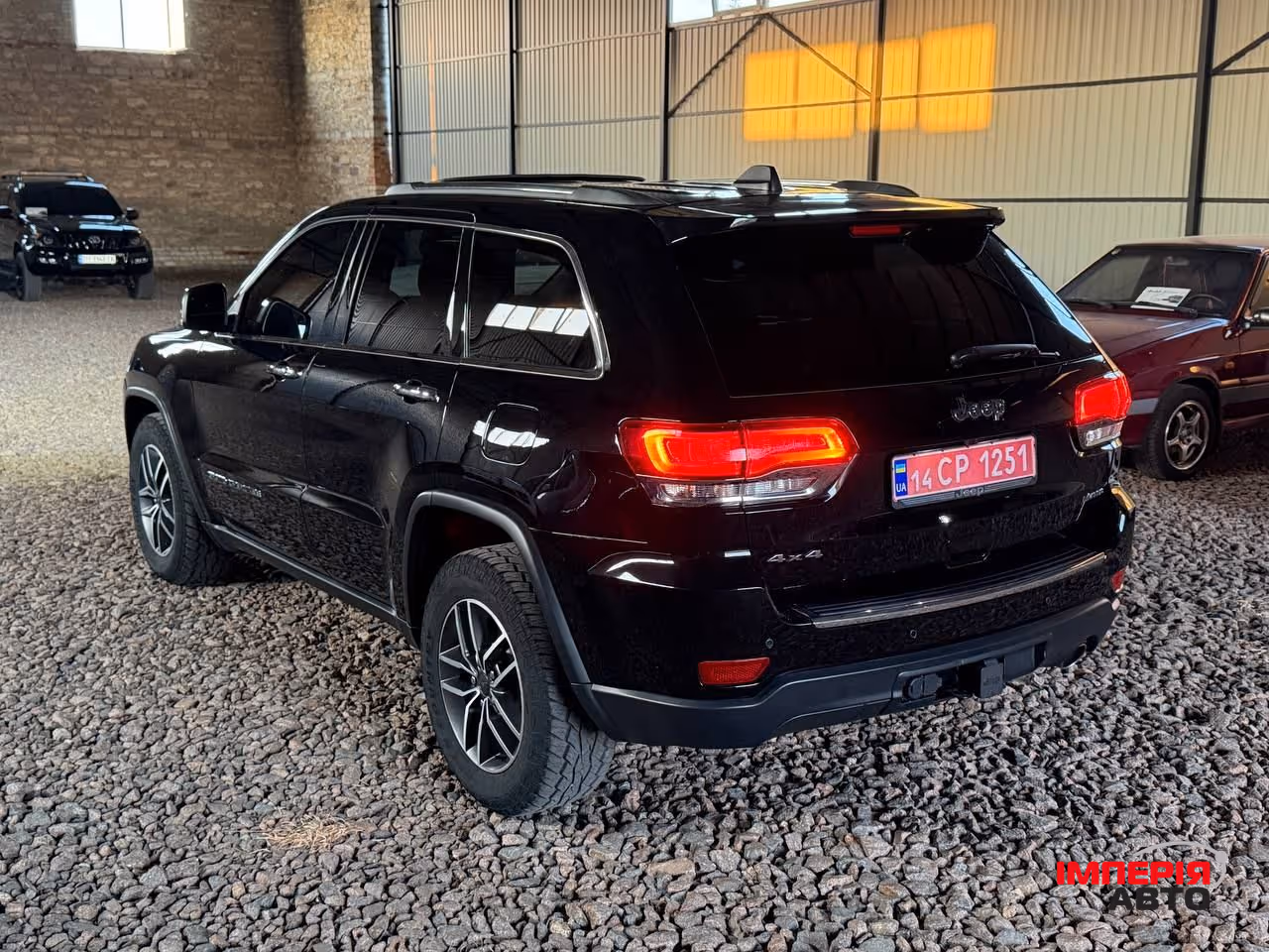Jeep Grand Cherokee - фото 25