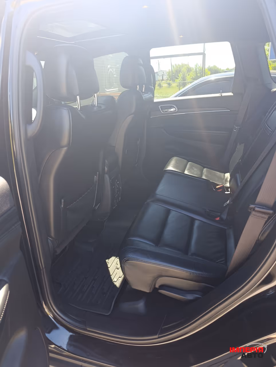 Jeep Grand Cherokee - фото 13