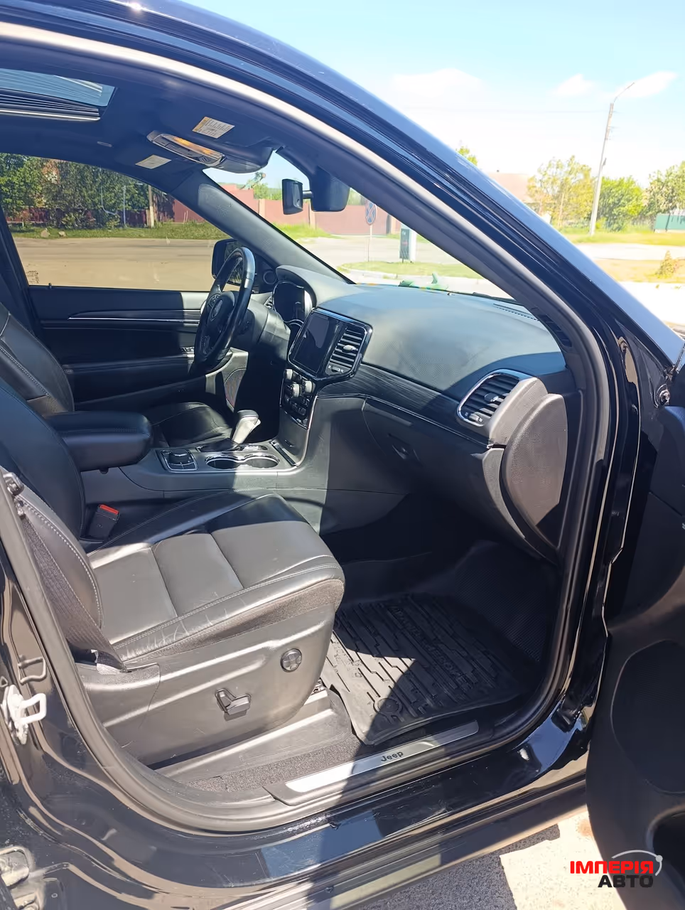 Jeep Grand Cherokee - фото 16