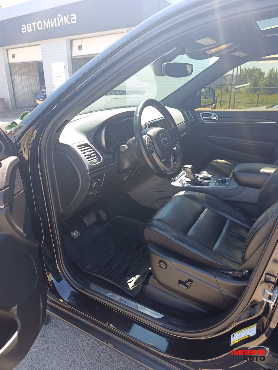 Jeep Grand Cherokee - фото 10