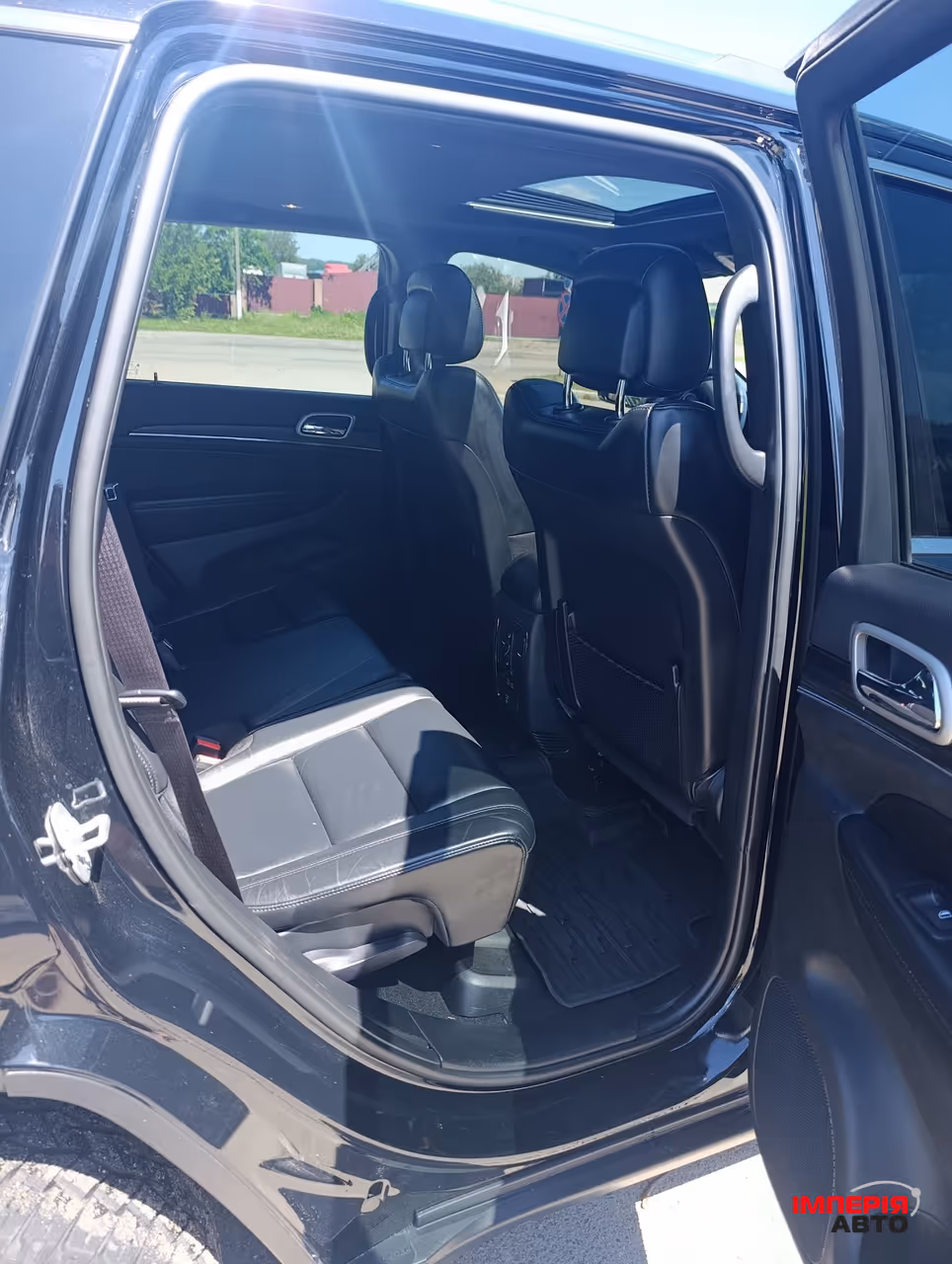 Jeep Grand Cherokee - фото 15