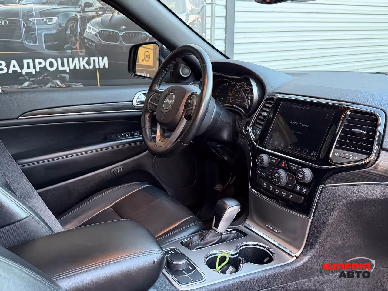 Jeep Grand Cherokee - фото 11