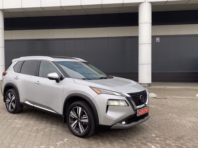 Nissan Rogue - фото 4