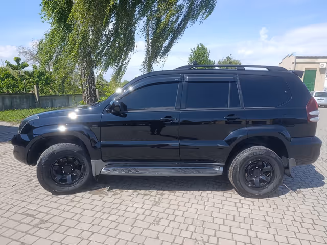 Toyota Land Cruiser Prado - фото 4