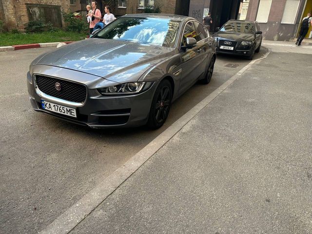 Jaguar XE - зображення 3
