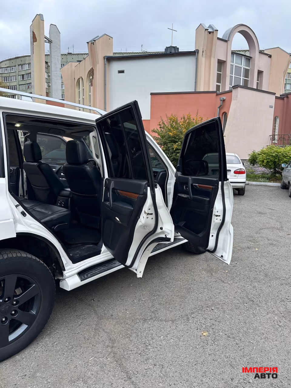 Mitsubishi Pajero - фото 11