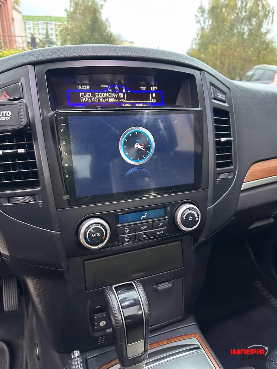 Mitsubishi Pajero - фото 9