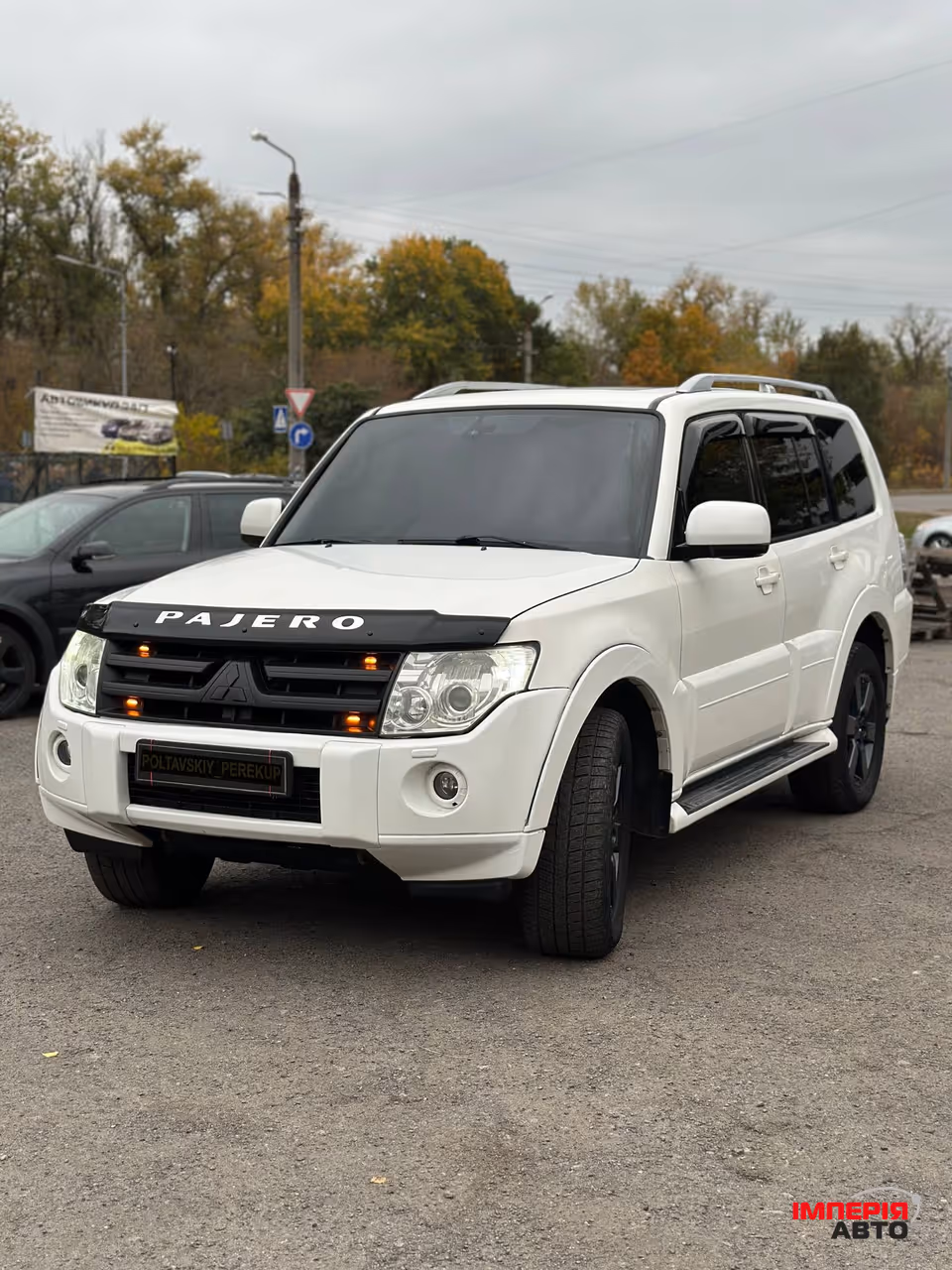 Mitsubishi Pajero - фото 1