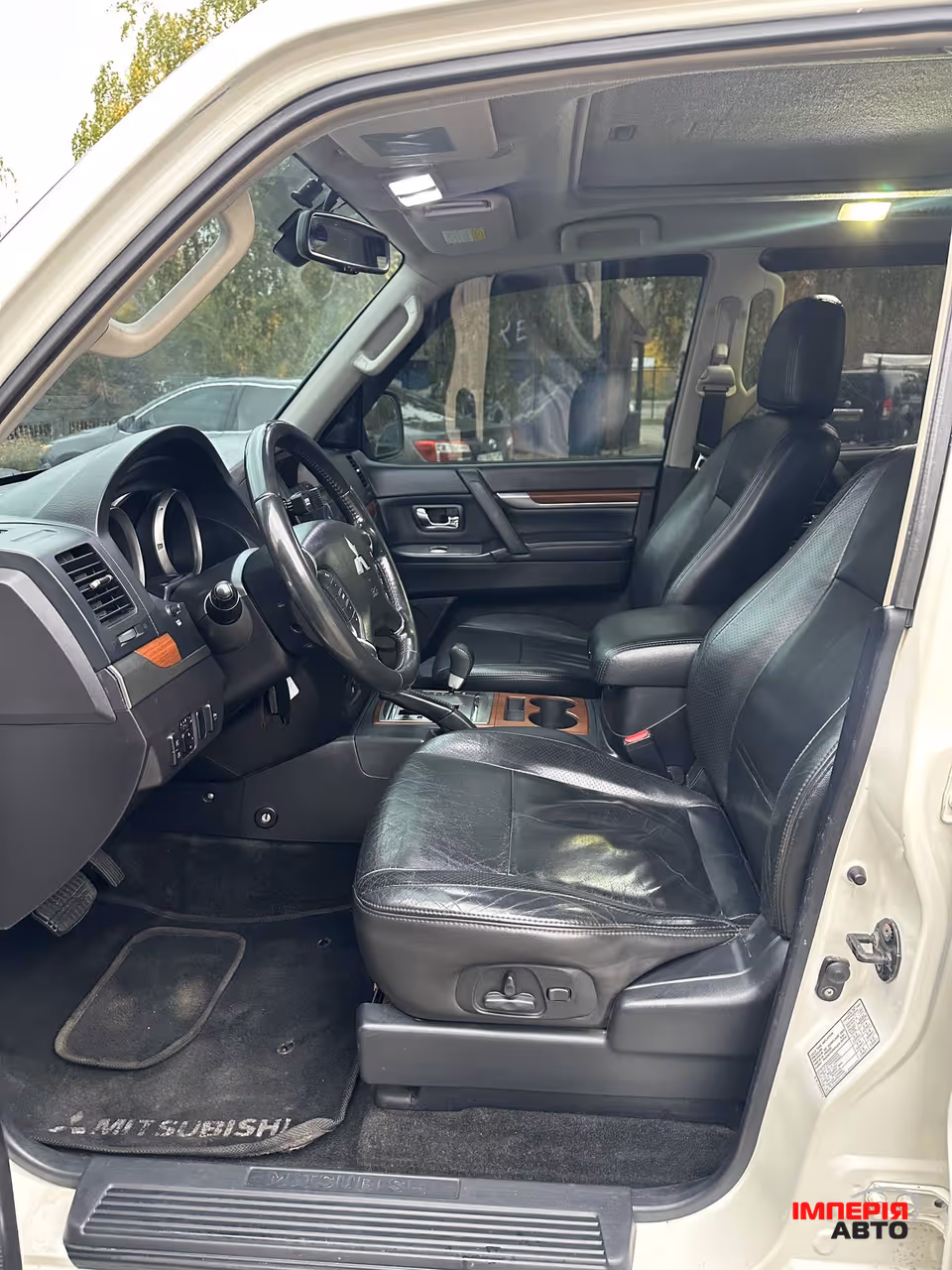 Mitsubishi Pajero - фото 7