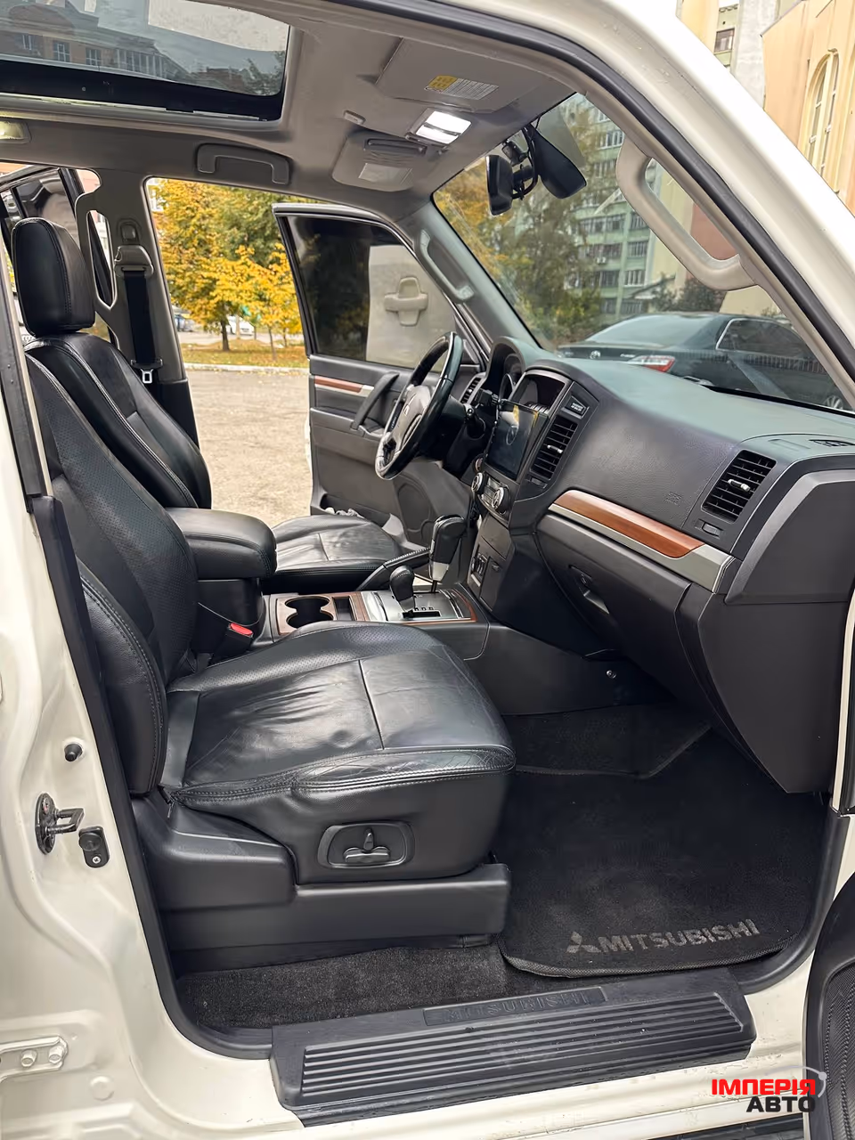 Mitsubishi Pajero - фото 14